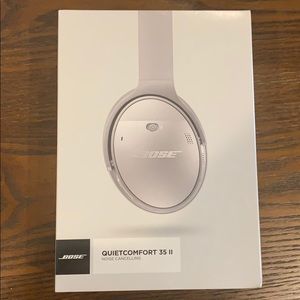 HEADPHONES - BOSE MODEL QUIET COMFORT 35 II